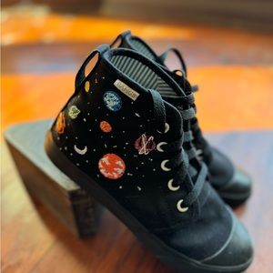 Bangs Lace-Up Planet Themed High Top Sneakers